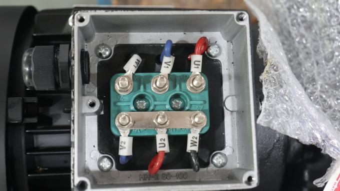 50Hz 60Hz Αδιάβροχος 0.09kw 0.12Hp Τετράπολος Ασύγχρονος Ηλεκτρικός Κινητήρας 380V 1500RPM Τριφασικός Κλειστού Τύπου 220V Εναλλασσόμενης Τάσης 3